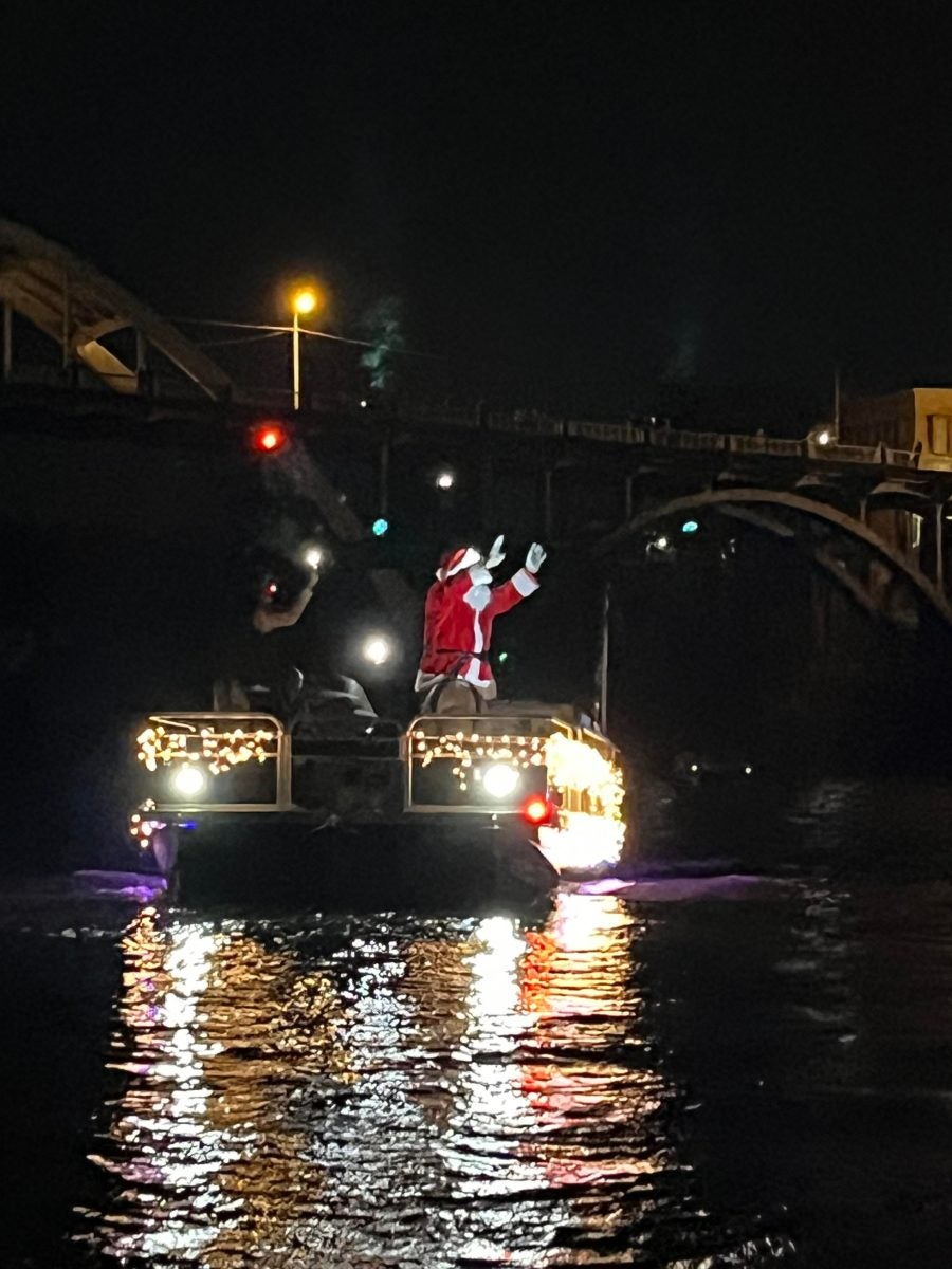 Tree lighting, boat parade tops Selma Sunday Christmas event The